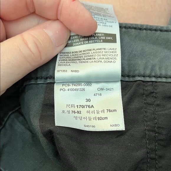 Signature Levis Utility Shorts Black Size 30 - Picture 5 of 5